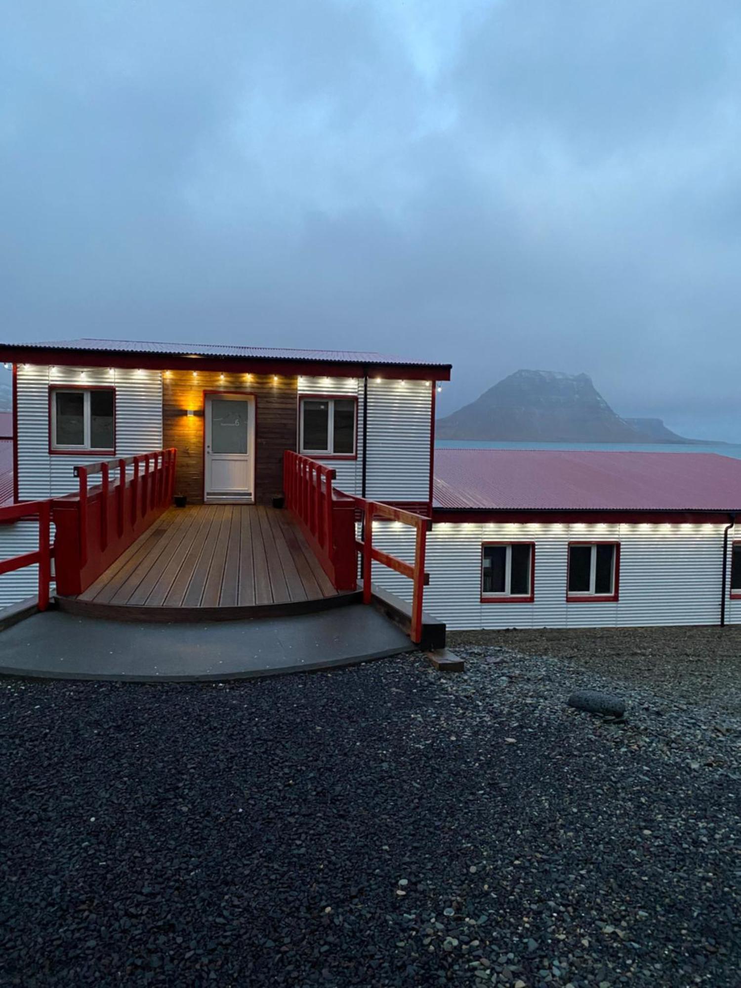 Kirkjufell And Grundarfjörður